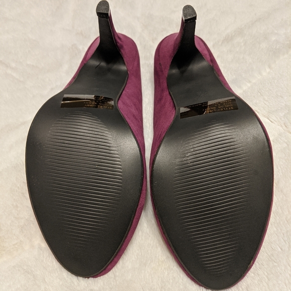 Faux Suade Berry Colored Heels - Picture 4 of 7